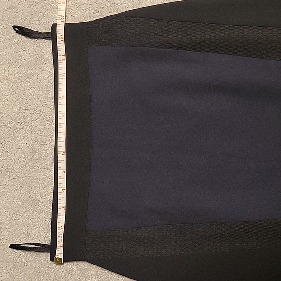 Tahari Pencil Skirt - Picture 5 of 7